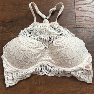 PINK Victoria's Secret Cream Lace Bra with Underwire Support